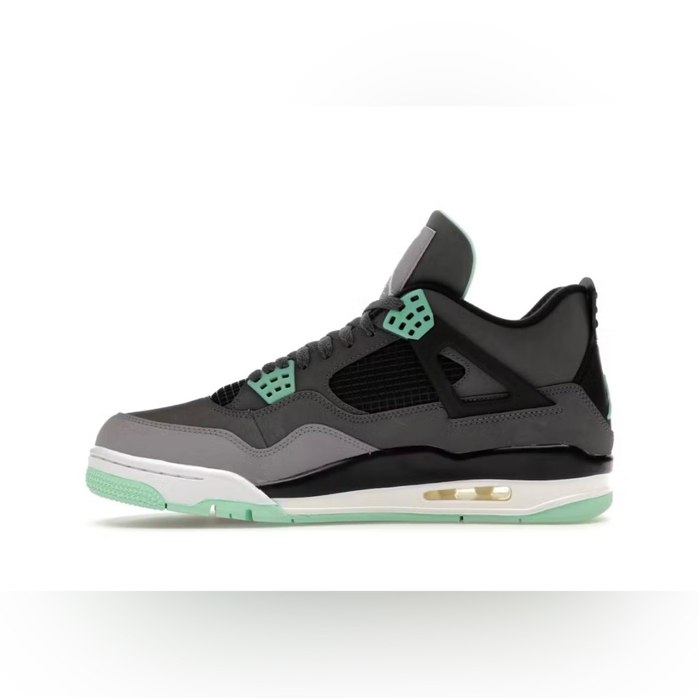 AIR JORDAN 4 RETRO, DRK GREY/GREEN GLOW, size 13, NWT!!